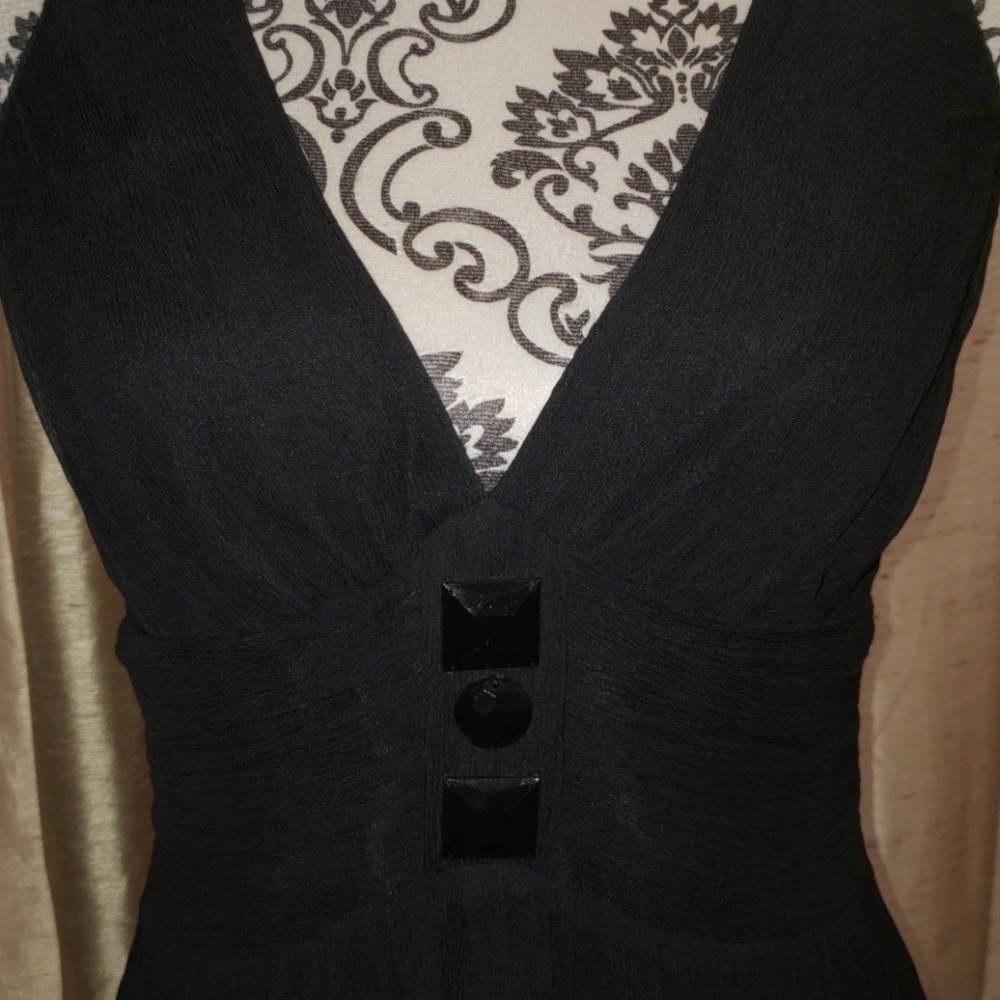 Dress - Picture 2 of 4